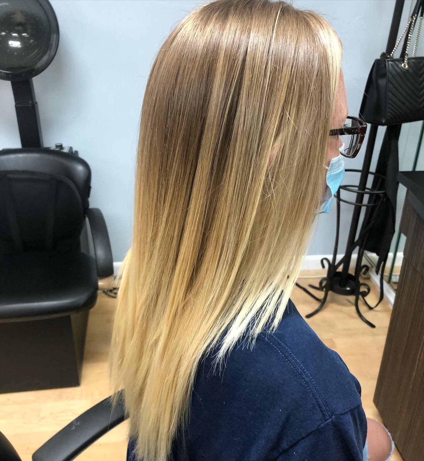 Straightening hair outlet salon near me